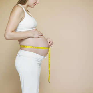 Als reuma rustig is kan vrouw met reuma net zo snel zwanger worden als ieder ander